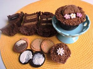 Receita de Cupcake de Chocolate com Biscoito Recheado
