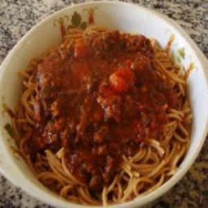 Receita de Espaguete com Ragu Preguiçoso