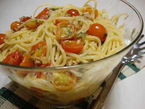 Receita de Espaguete com Tomate Cherry, Atum e Malagueta