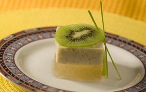 Receita de Gelatina Diet de Chá Verde com Creme de Kiwi