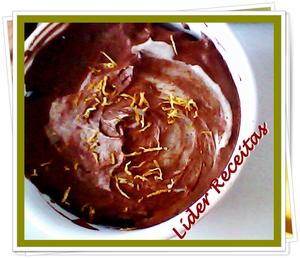 Receita de Mousse de Chocolate Amargo Aromatizada ao Siciliano