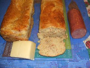 Receita de Pão de Mandioqiuinha com Queijo e Lombo Canadense