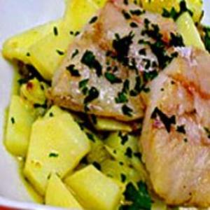 Receita de Peixe com Batatas e Salsa Verde