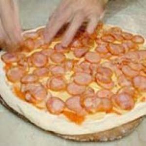 Receita de Pizza de Calabresa Della Nona