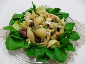 Receita de Salada de macarrão com alcachofra