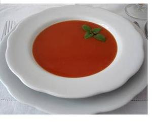 Receita de Sopa de Tomate e Queijo Minas Frescal