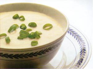Receita de Sopa Fria com Batata e Alho-Poró (VICHYSSOISE)