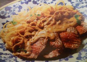 Receita de Spaghetti com lombo de porco e molho de mostarda
