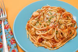 Receita de Spaghetti com Ragu de Frango de Uma Panela Só