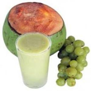 Receita de Suco de água-de-coco e uva verde