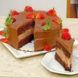 Receita de Torta de Chocolate com Morango